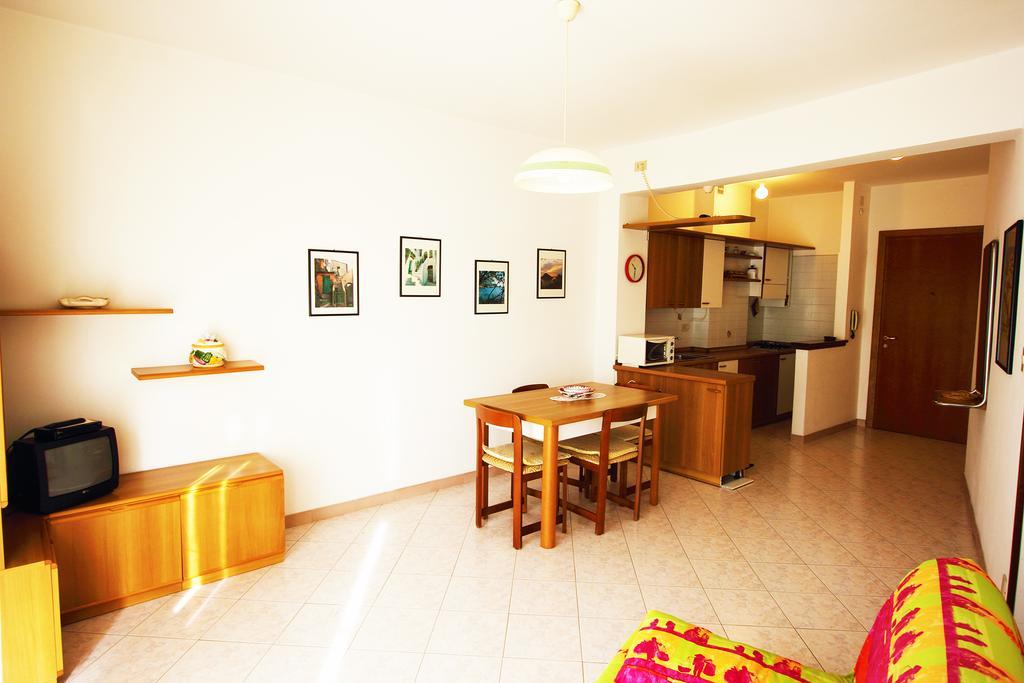 Sunny Apartment *
